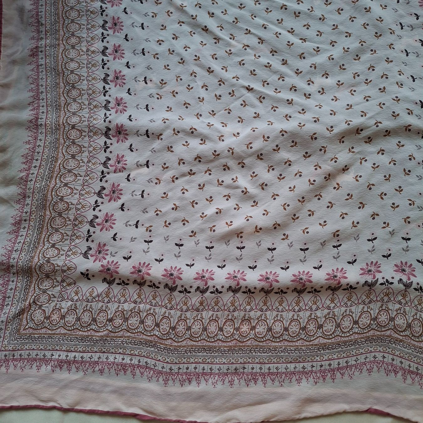 Foulards, Tücher & Schals: Foulard – Gebraucht aus Rütihof von Teresa18 2