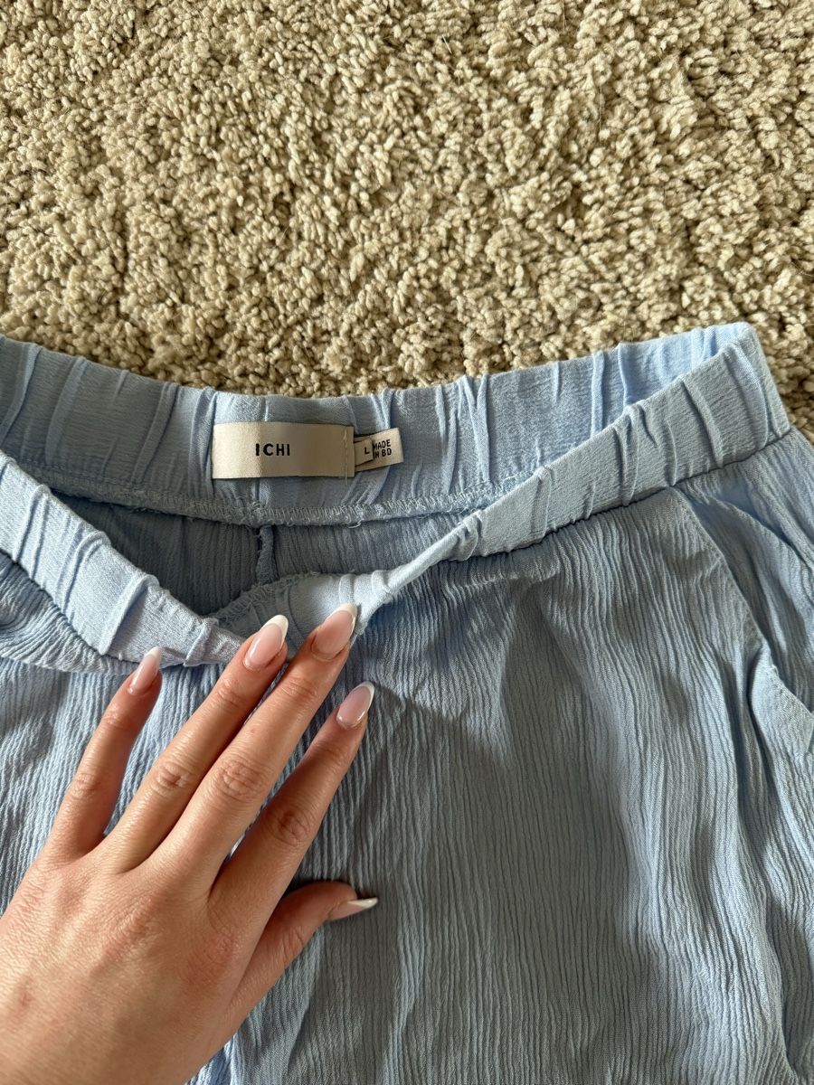 Hosen: Blaue Ichi Shorts Gr. L – Neu (gemäss Beschreibung) aus St. Gallen von mic_y2tq 1