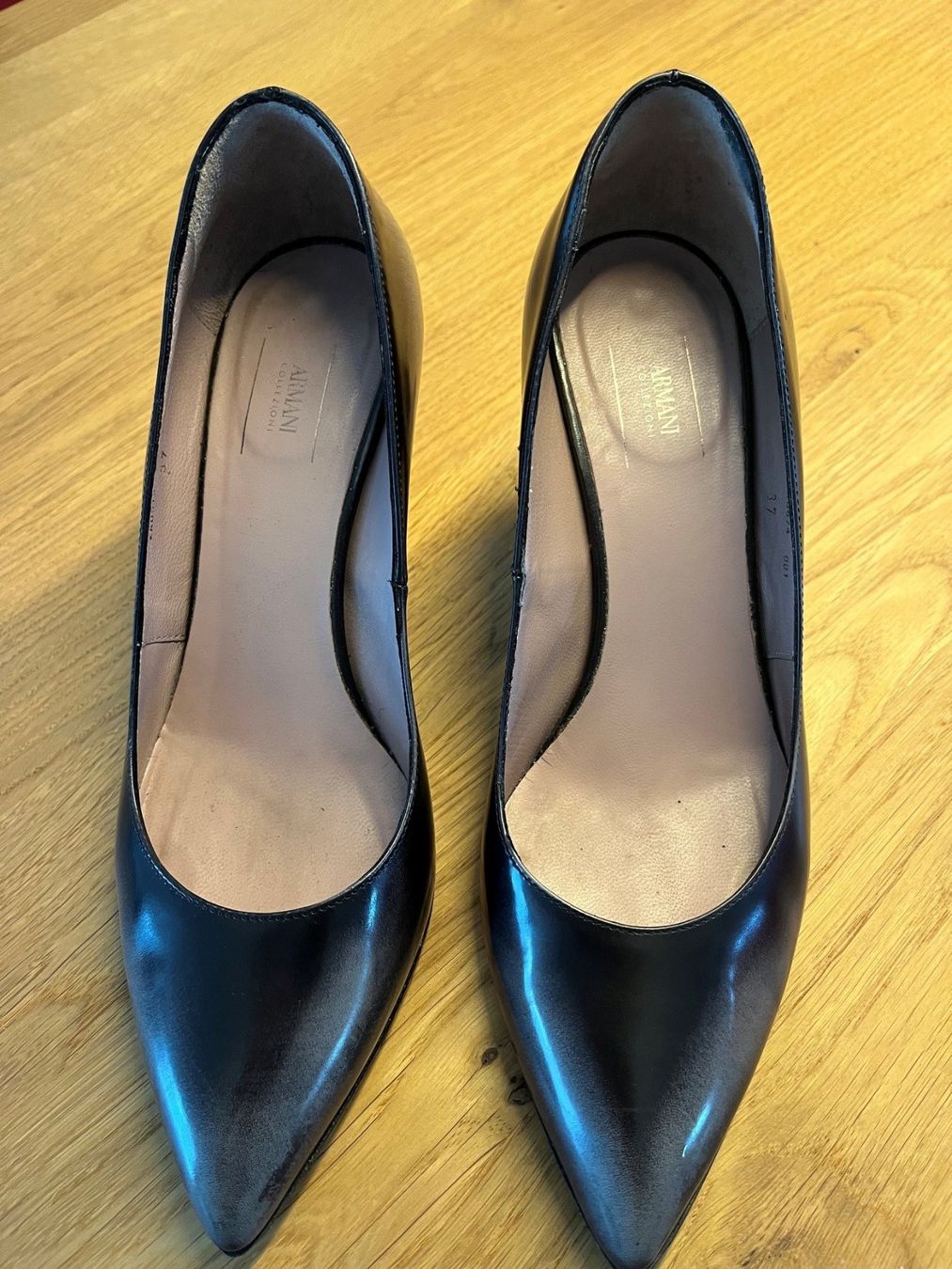 Armani Chaussures femmes: Armani Schuhe – D'occasion à Gränichen par Gora4