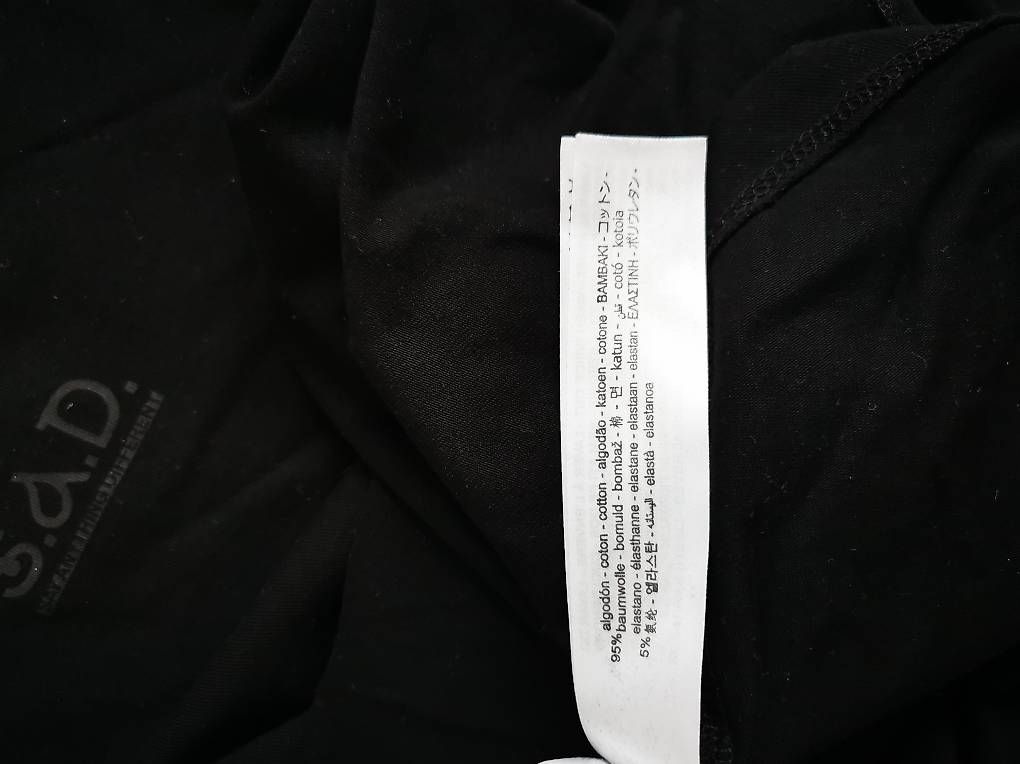 T-shirt: Bershka T-Shirt Gr.L – Usato da Horw venduto da LorisOo 3