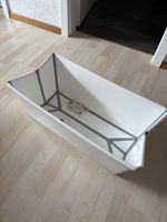 Stokke Baby-Badewanne Standard und Einsatz weiss neuwertig