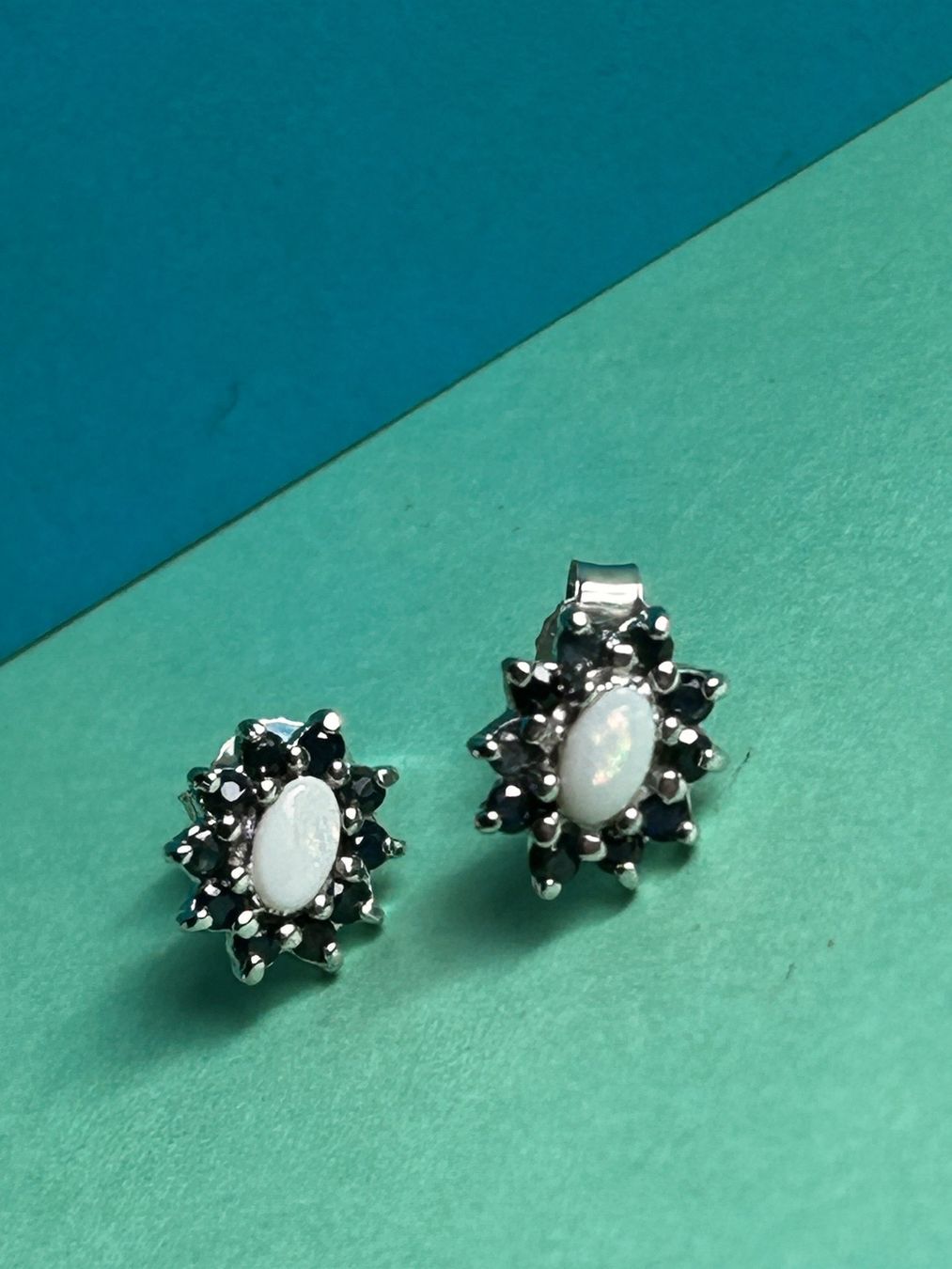 Boucles d'oreille: Silber Ohrstecker Opal & Tansanit 925er Silber – D'occasion à Laufen par Bellavitaboom