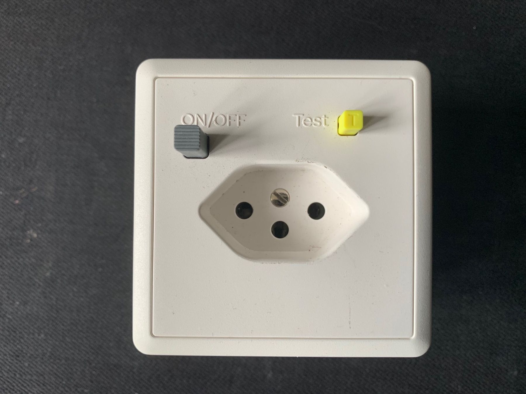 Feller Edizio AP ABB Fehlerstrom Schutzsteckdose T13 (Gebraucht) in