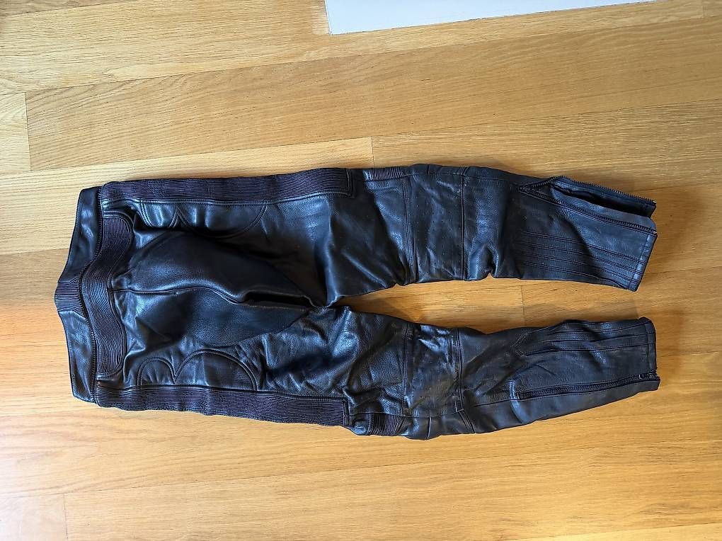 Pantalons: Motorradhosen Leder – D'occasion à Basel par dietschy77 1