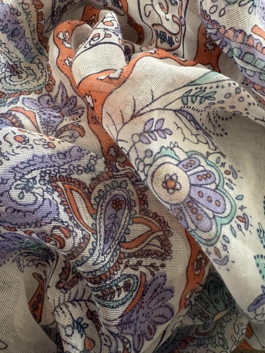 Foulard & Sciarpe: Weisser Schal mit Paisley Muster – Nuovo (secondo la descrizione) da Oberengstringen venduto da Marling 1