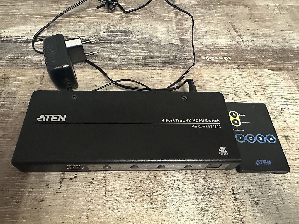 Hub & Switch: HDMI 4K Switch ATEN – Usato da Wohlen AG venduto da stecampi