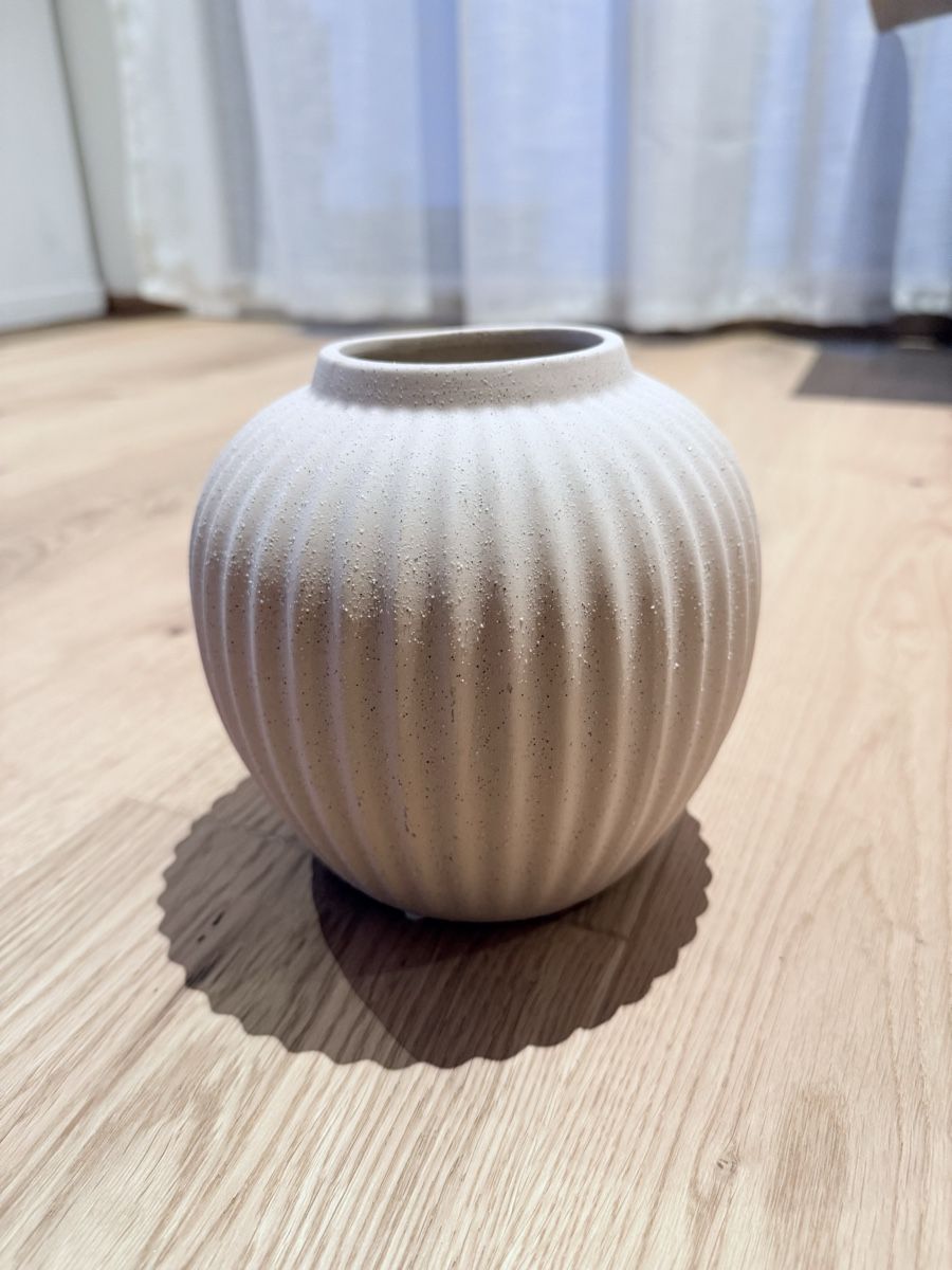 Vasi & Recipienti: Dekorative Blumenvase, beige, gerippt – Usato da Malans GR venduto da amalie94 2