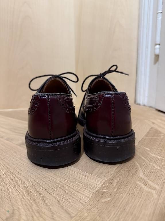 Crockett & Jones Scarpe da uomo: Crockett & Jones Pembroke Brogue – Usato da Basel venduto da Portfolio7 2