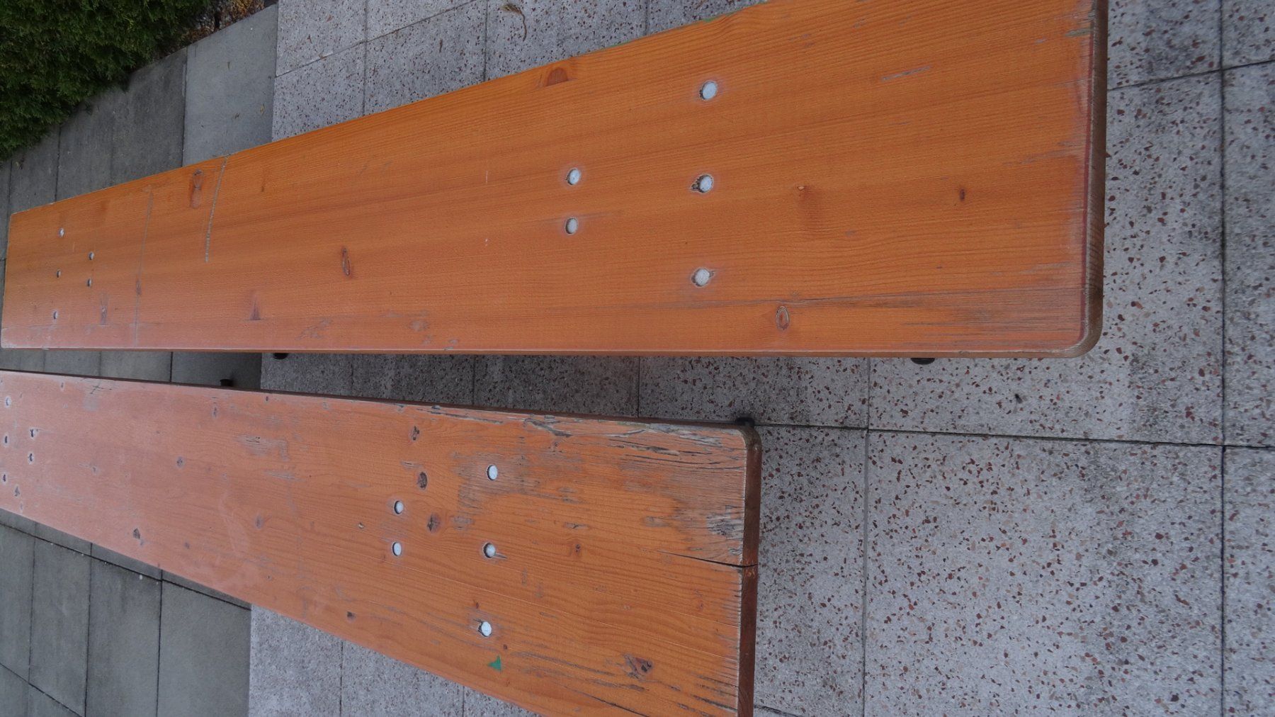 Panchine: Festbank, Holz, – Usato da Ehrendingen venduto da CHMEX 2