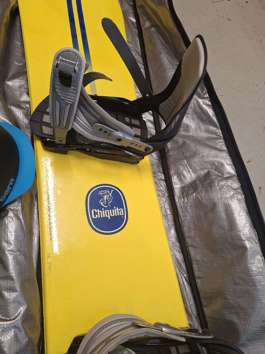Board: Snowboard Set: Board, Boots, Helm – Usato da Winterthur venduto da juszku 1