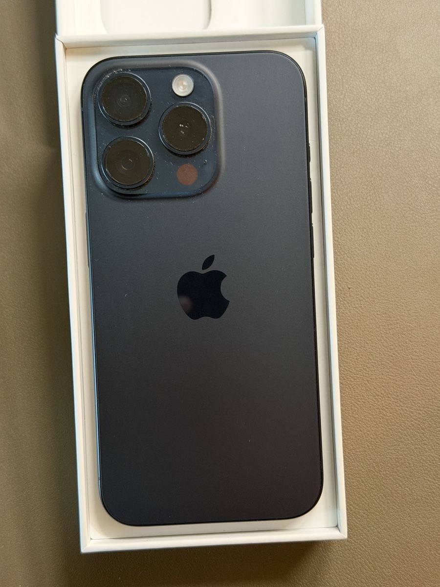 Apple Telefoni cellulari / Smartphones: iPhone 15 Pro, Blue Titanium, 256GB – Usato da Utzigen venduto da patricksolver 2