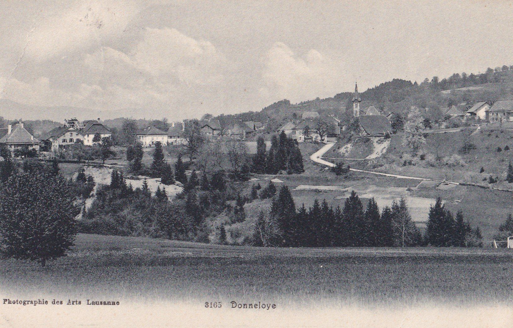 Cartoline postali: Donneloye Dorfansicht – Usato da Olten venduto da clotaldi
