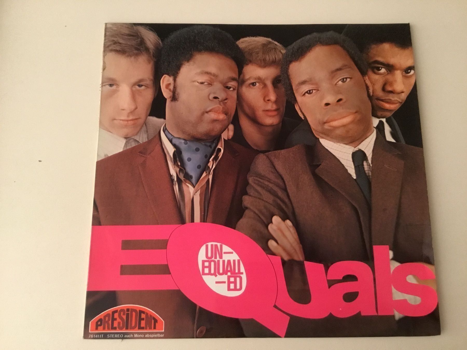 Dischi in vinile: Equals / Unequelled – Usato da Kreuzlingen venduto da Schuggerman