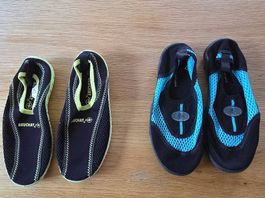 2 Paar Kinder Badeschuhe / Aquaschuhe  Gr. 19/20 & 21