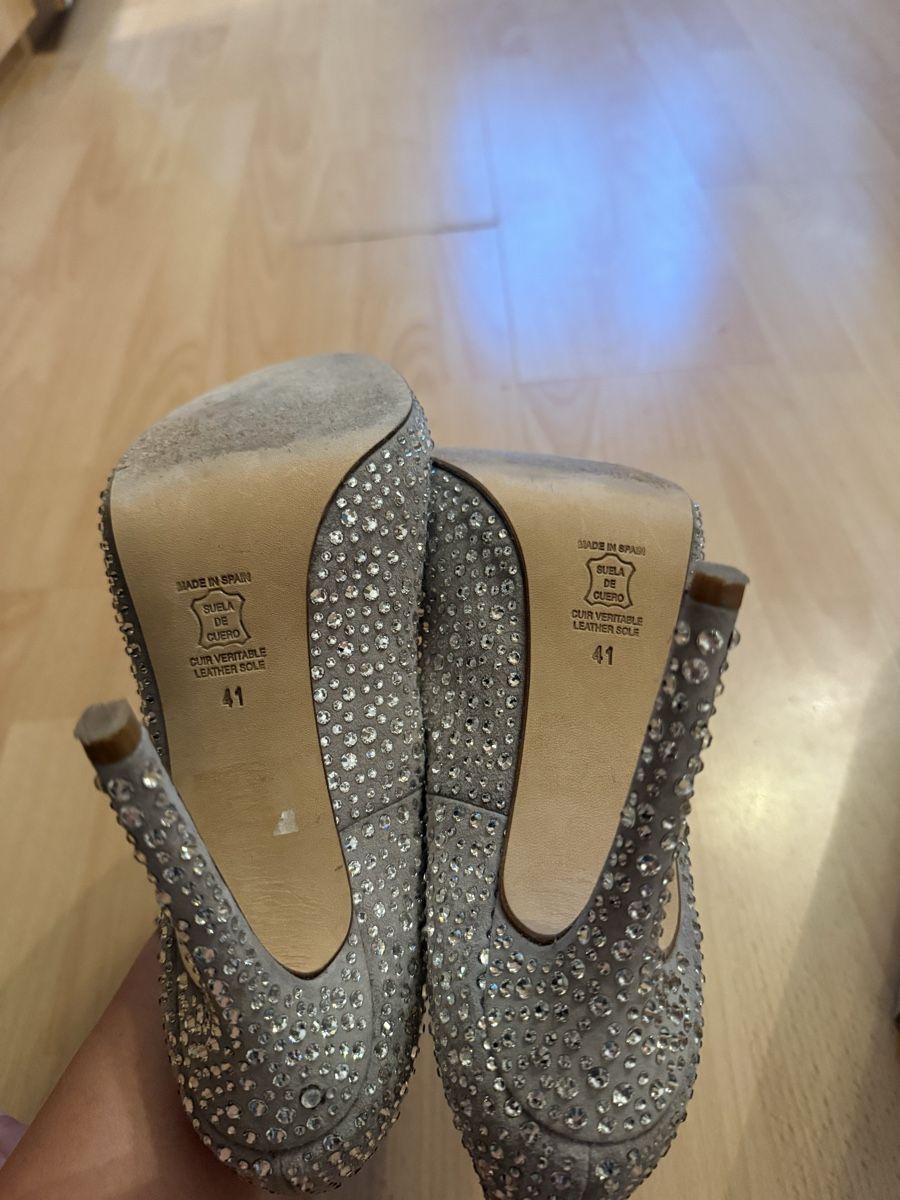 Scarpe da donna: Pasito High Heels mit Steinen grau Grösse 41 – Usato da Zürich venduto da Supron01 2