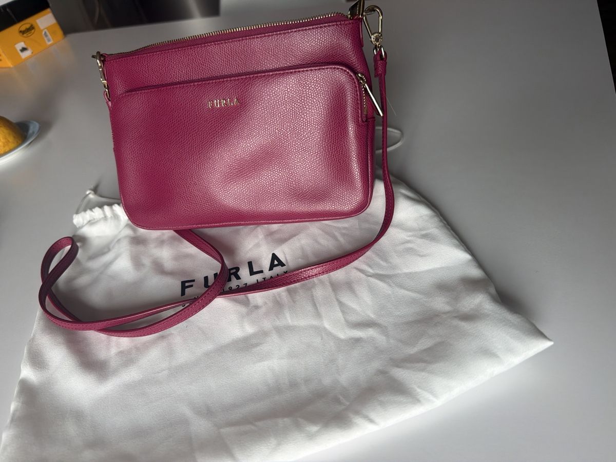 Furla Borse da donna: NEU : Furla Handtasche, Farbe : Berry  – Nuovo (secondo la descrizione) da Bern venduto da Lili1007