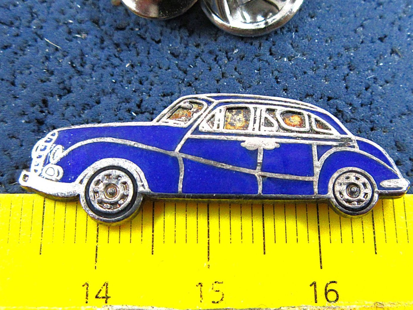 BMW Plaketten & Abzeichen: BMW 502 "BAROCKENGEL" AUTO PIN ENAMEL OLDI mit SECURITY-CLIP – Gebraucht aus Ettingen von Hausi4711 1