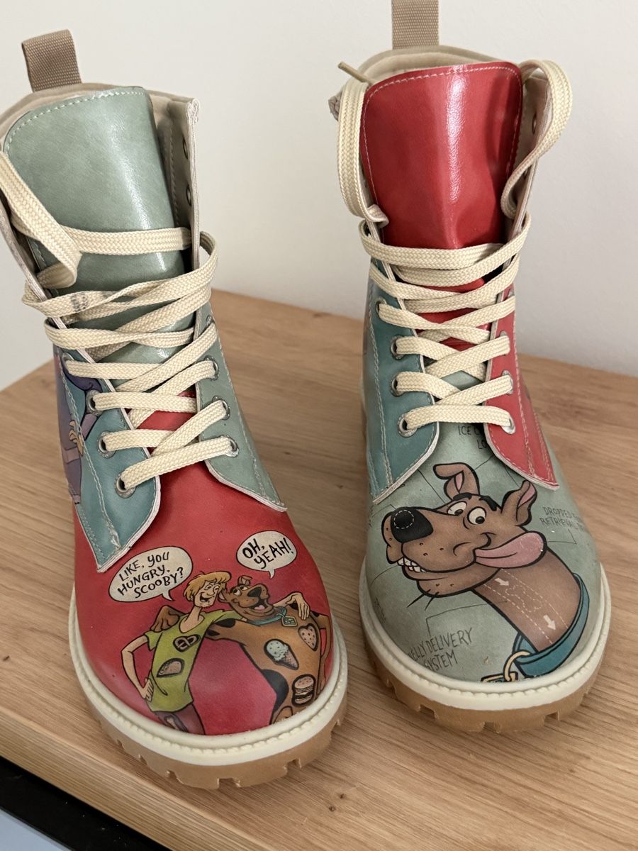 Chaussures femmes: Dogo boots 36 – D'occasion à Forel (Lavaux) par julie13 2