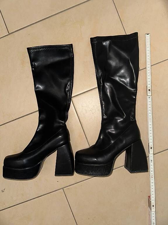 Chaussures femmes: Overknee High Heels Schuhe – D'occasion à Schlieren par S_Dragon 2