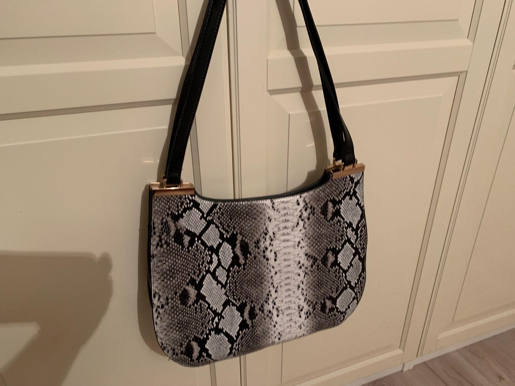 Maddison Borse da donna: Maddison Handtasche, Schlangenmuster – Usato da Nunningen venduto da silvermoon68