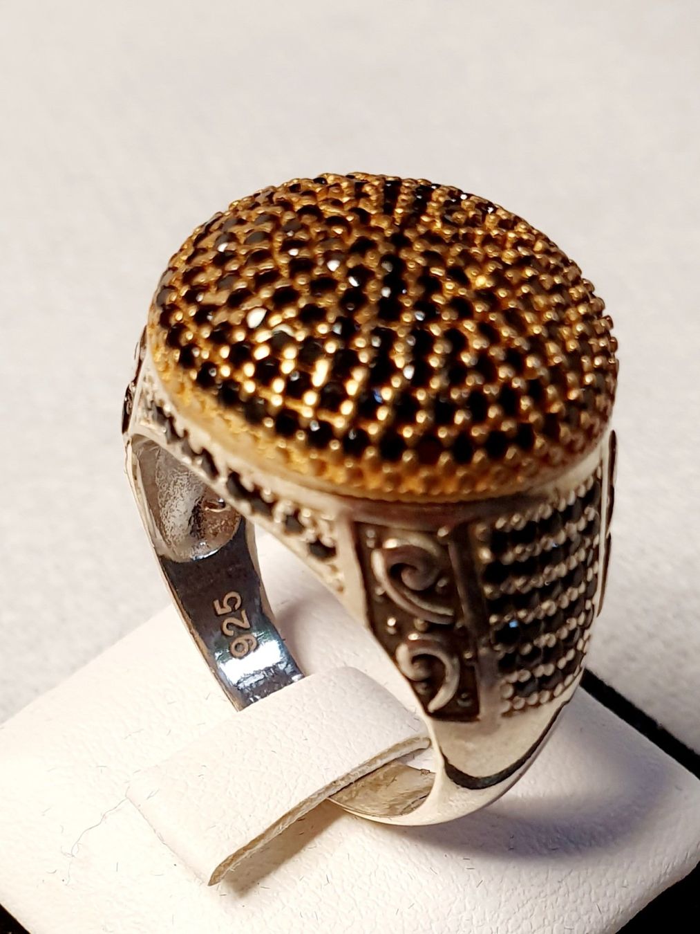 Anelli: Fingerring mit schwarzen Diamanten Grösse 65 – Nuovo (secondo la descrizione) da Zürich venduto da ben_mn5h 6