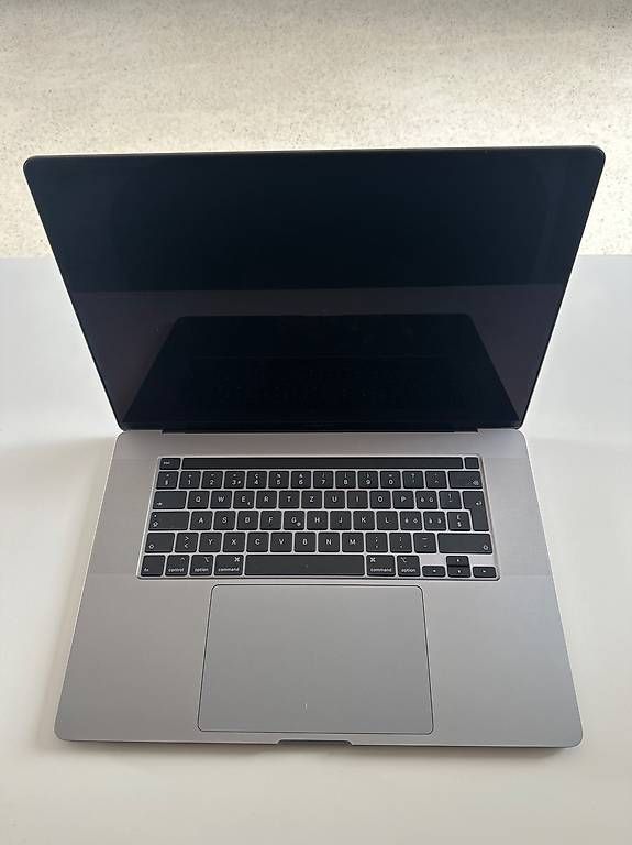 Apple Notebook: MacBook Pro 2019, 16 Zoll – Usato da Appenzell Meister. venduto da iicaroline 1