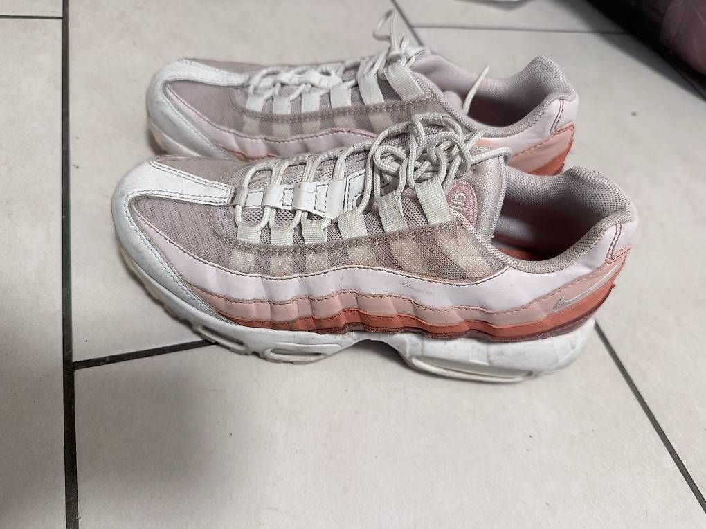 Chaussures femmes: Nike Gr. 38 – D'occasion à Langenthal par AliceAmmann