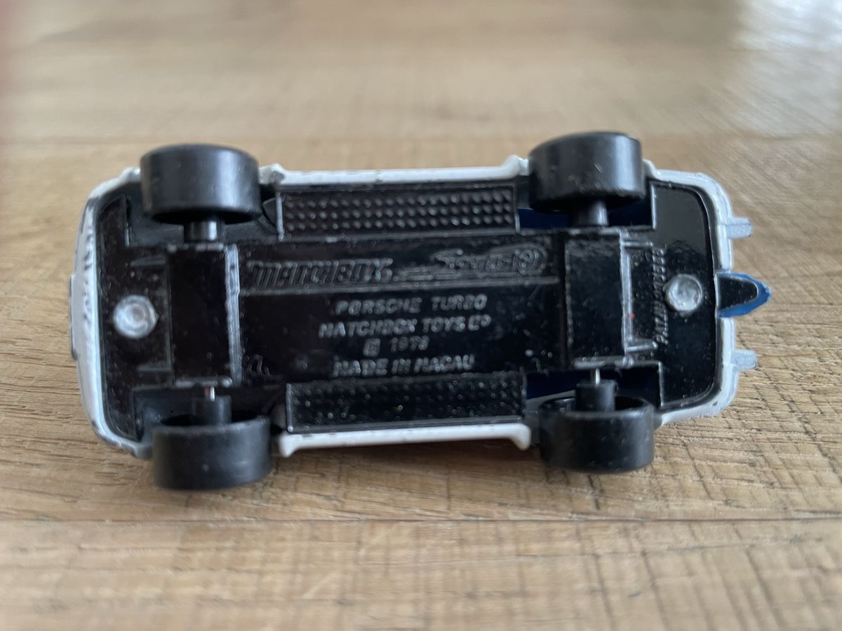 Matchbox Modellini d'auto: Matchbox Porsche Turbo 1979 – Usato da Frauenfeld venduto da Challenger77 4