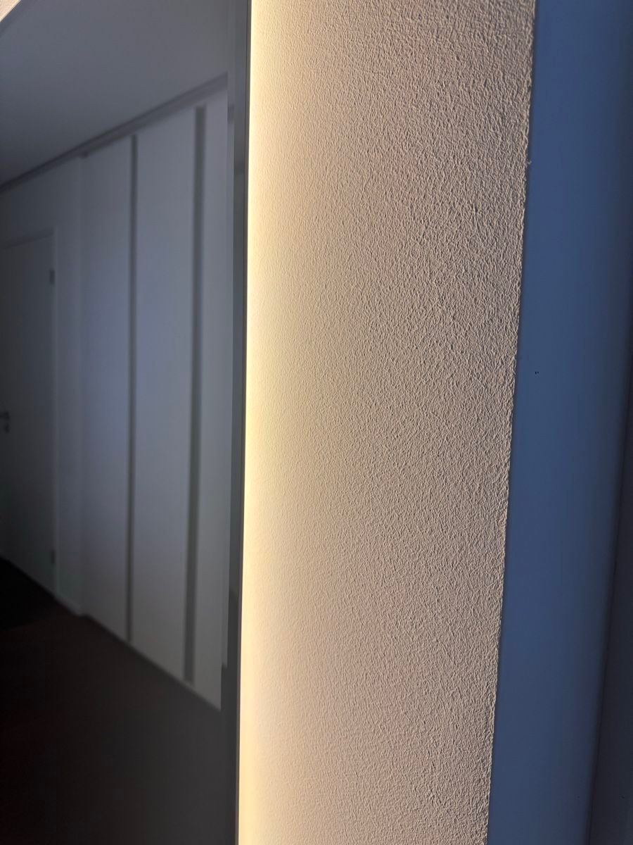 Miroirs: Spiegel beleuchtet & ohne Rahmen – D'occasion à Gossau SG par Hifi2 1