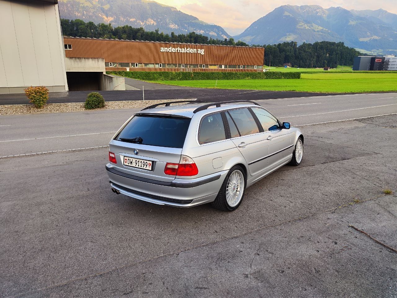 BMW-Alpina Autos: BMW Alpina B3 3.3 X Touring S.Tronic – Gebraucht aus Sachseln von ReDe11 2