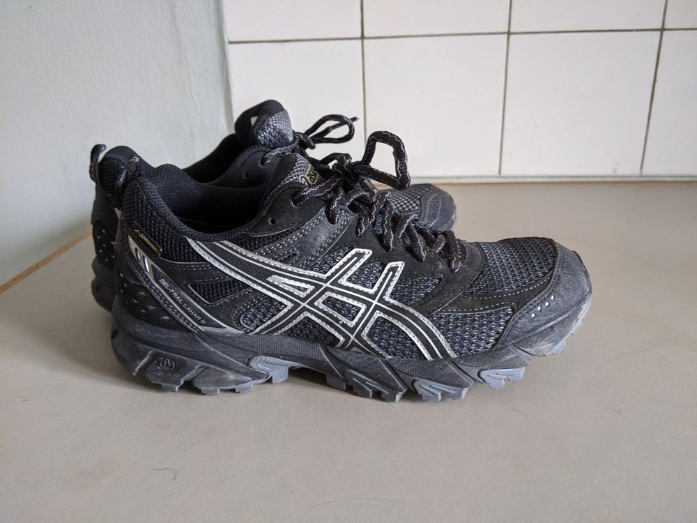 asics lahar 6