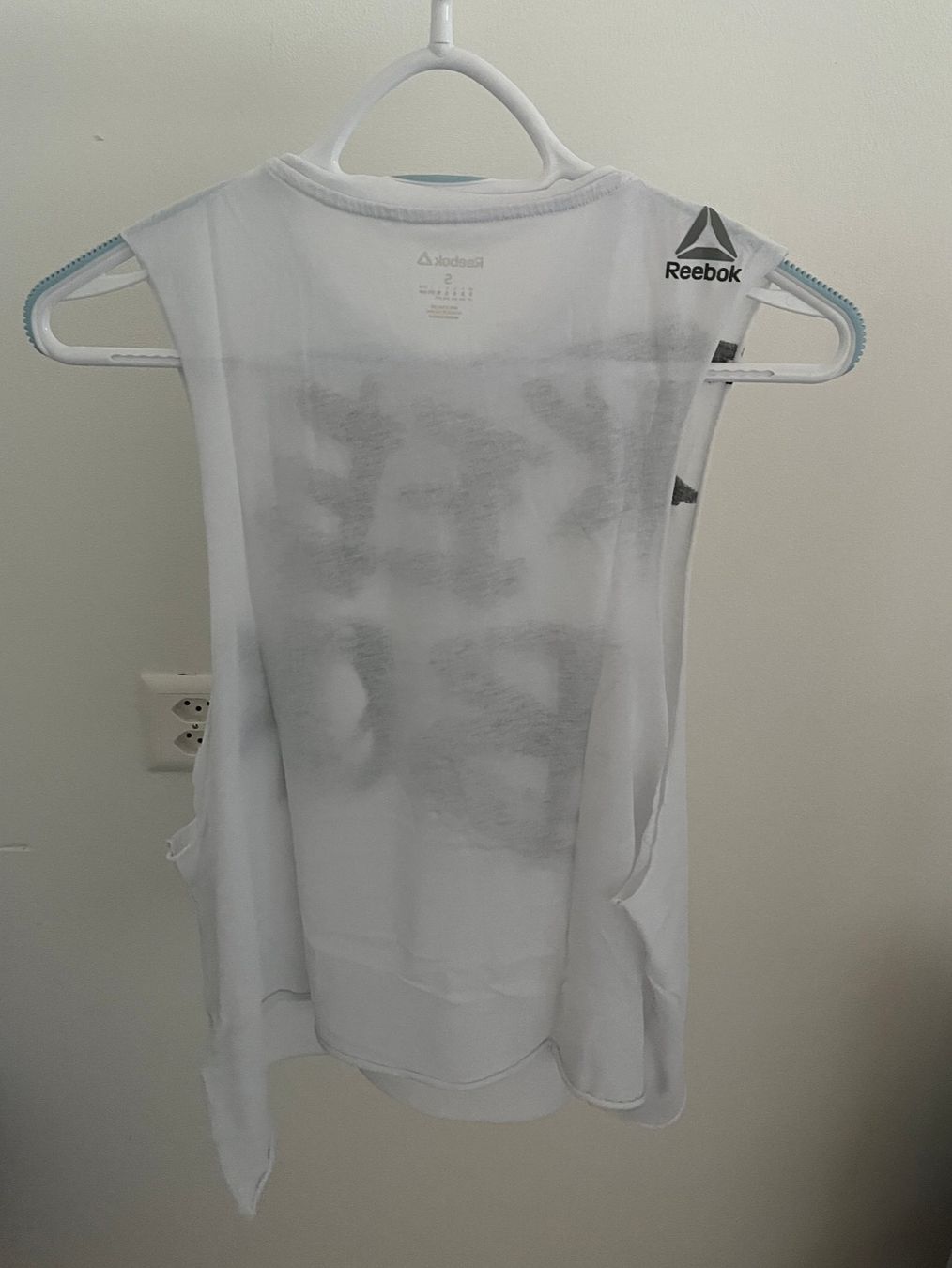 Reebok T-shirt: T-Shirt de sport, Reebok – Usato da Savagnier venduto da taianab 4