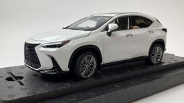 Lexus NX II 450h+ AWD seit 2022 RHD Sonic Quartz met. /