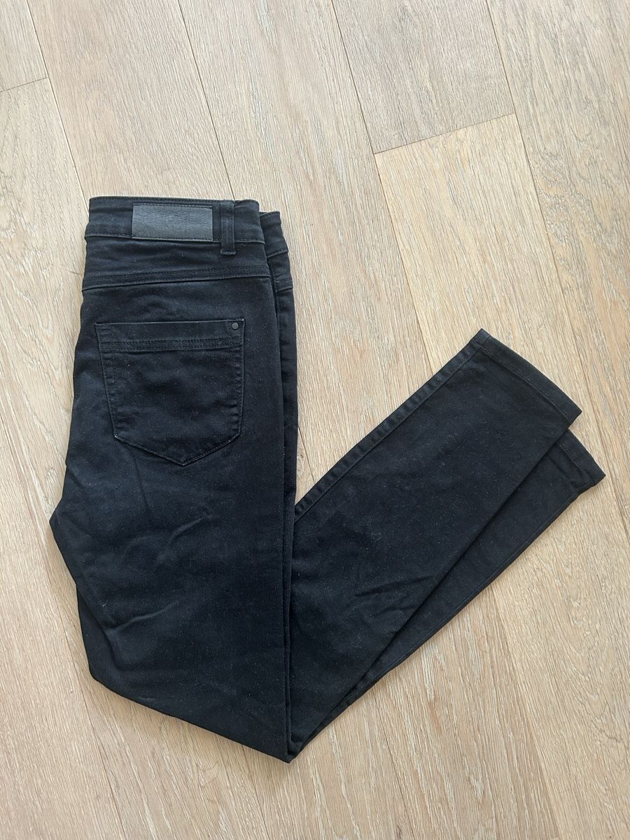 C&A Jeans: Damen Jeans C&A Grösse 38 – D'occasion à Bern par marleyy77