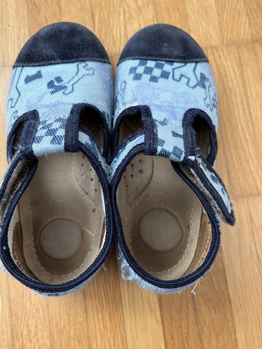 Scarpe per ragazzi: Hausschuhe Gr. 25 – Usato da Jona venduto da Good_luck_ 3