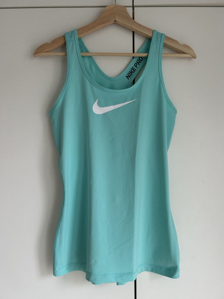 Nike Top: Nike Pro Tank Top türkis Grösse S – Usato da Zürich venduto da Lolaa123