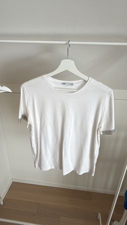 Zara T-Shirt, weiss, Glitzer-Ärmel, Sommer Must-Have!