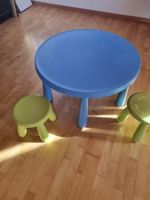 Kindertisch MAMMUT (von Ikea) rund blau mit 2 grünen Stuhle