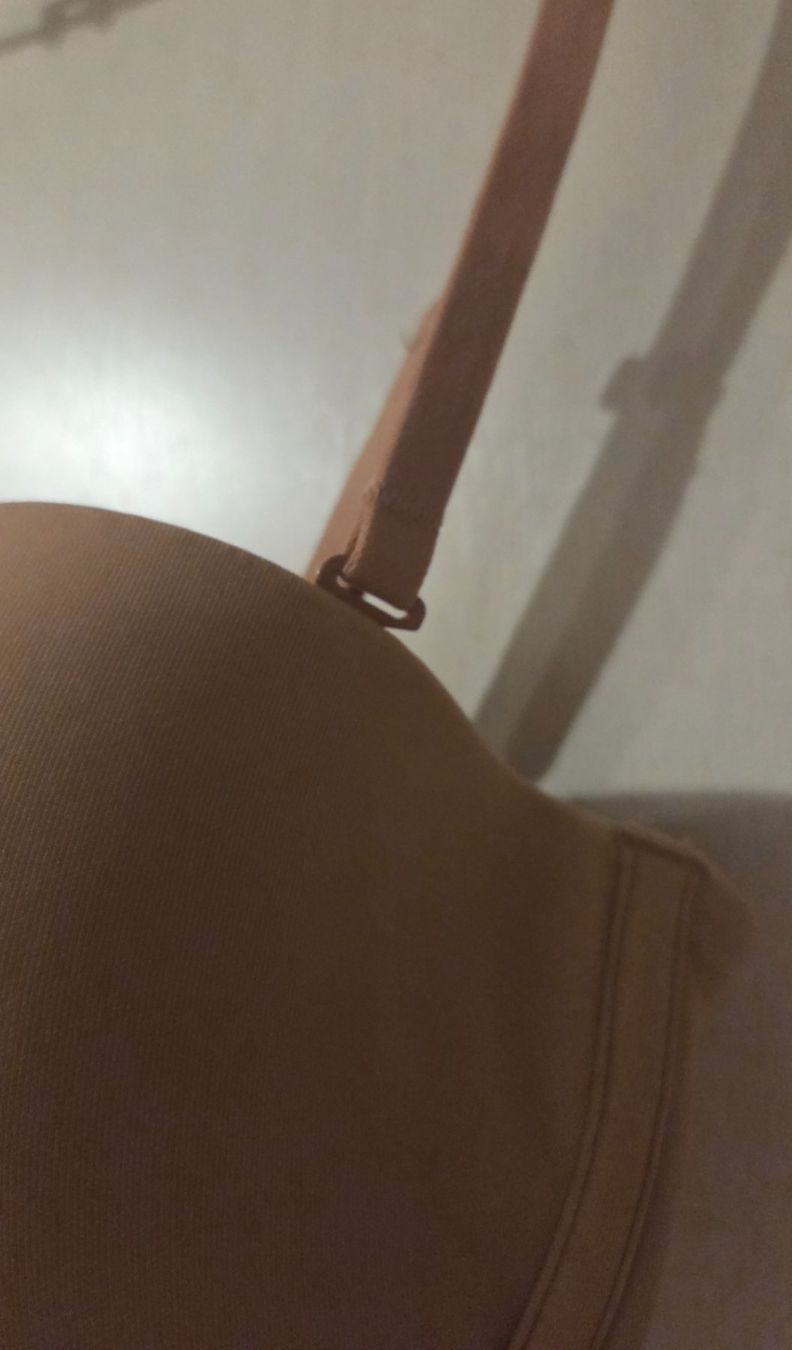 Skims Altra biancheria intima: BH von SKIMS (Grösse 34C) – Usato da Zürich venduto da wile_coyote 3