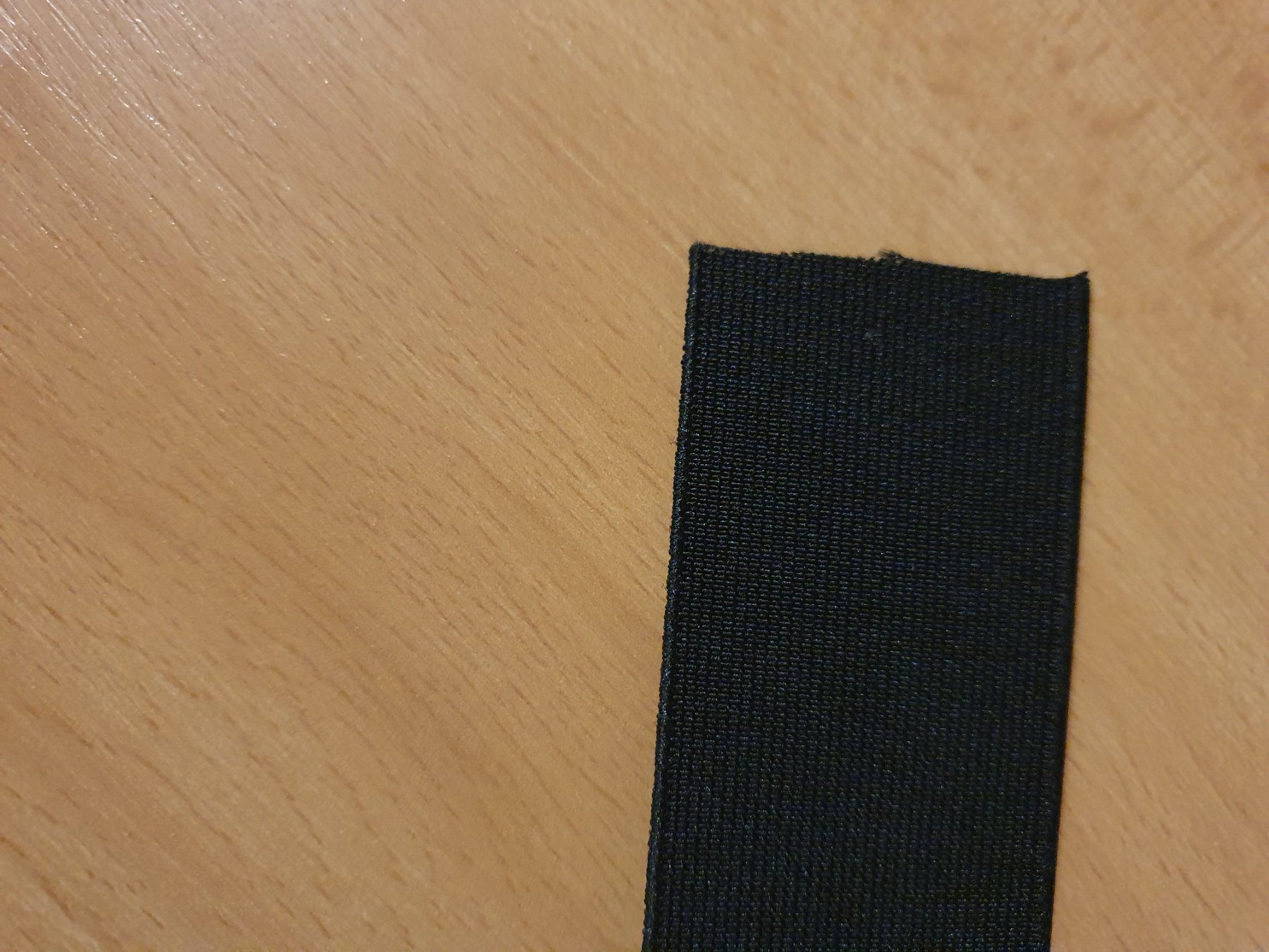 Altro in Bricolage: Gummiband Breite 5cm schwarz 1m – Nuovo (secondo la descrizione) da Bärau venduto da schneider_lein