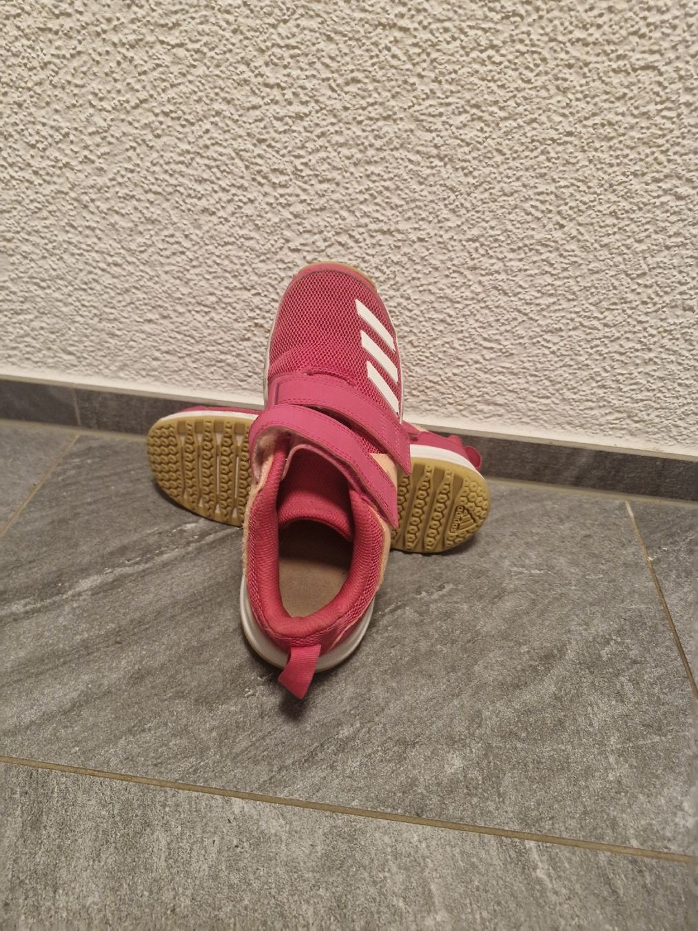 Adidas Schuhe für Mädchen: Adidas Hallenschuhe – Gebraucht aus Büetigen von Marda2 2