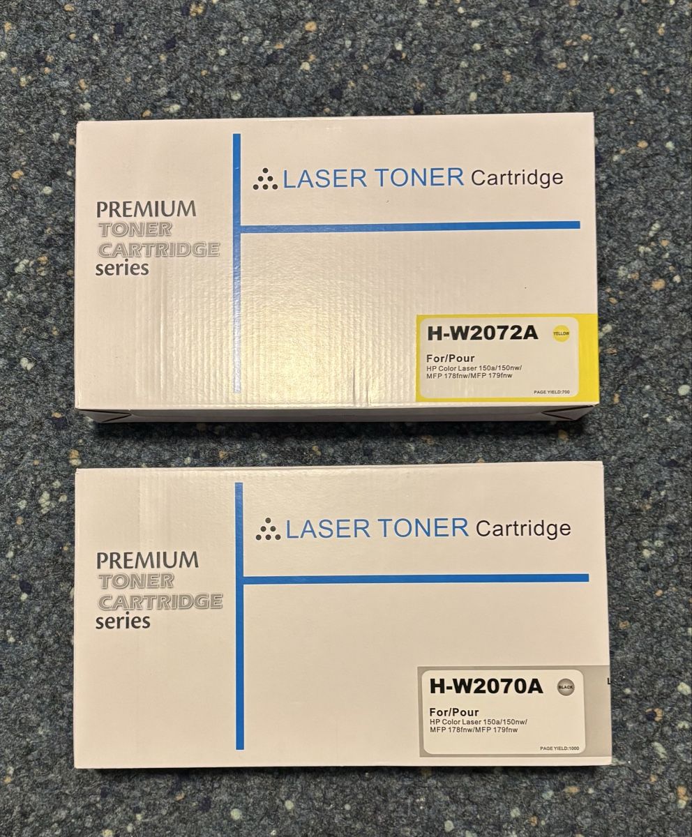 Cartucce per stampanti & toner: Toner black und yellow – Nuovo e nell'imballaggio originale da Hinwil venduto da princess_12