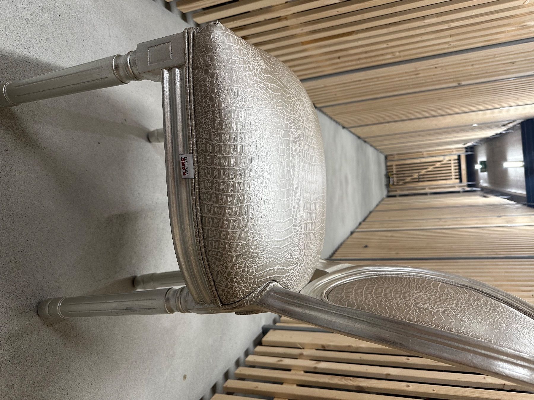Kare Sedie: KARE Design Stuhl – Usato da Dübendorf venduto da pet_7lpd