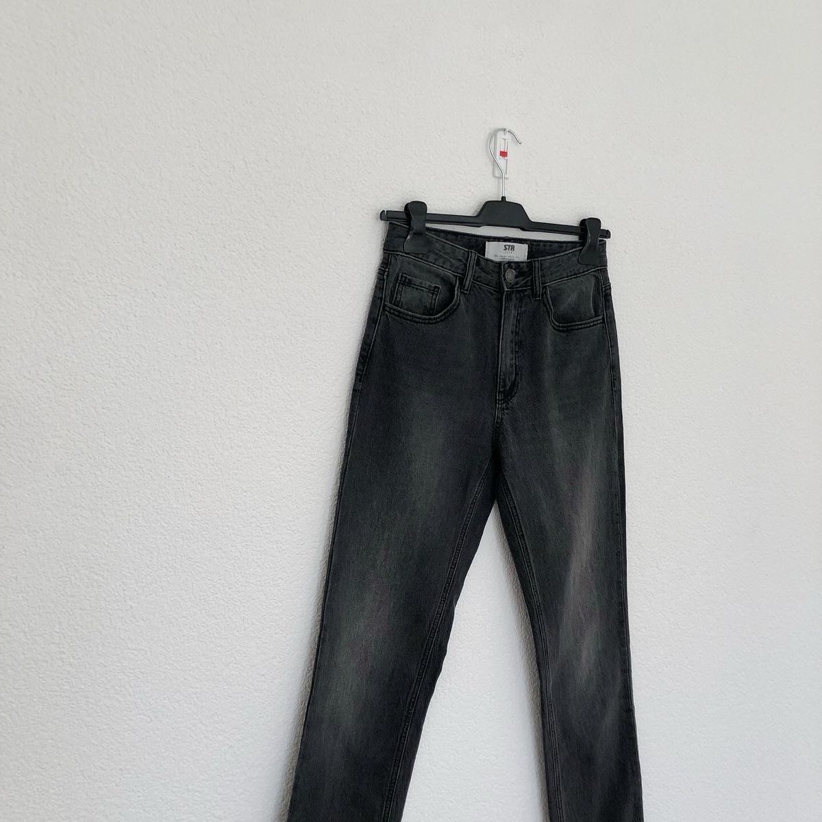 Stradivarius Jeans: Straight Leg Jeans Stradivarius – Nuovo (secondo la descrizione) da Chur venduto da faja7000 1