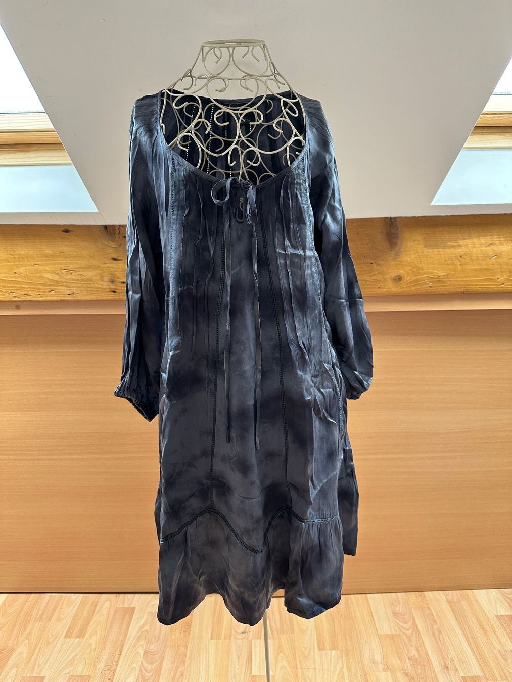 Mango Vestiti: SEIDE Kleid MANGO – Usato da Basel venduto da Tony2006