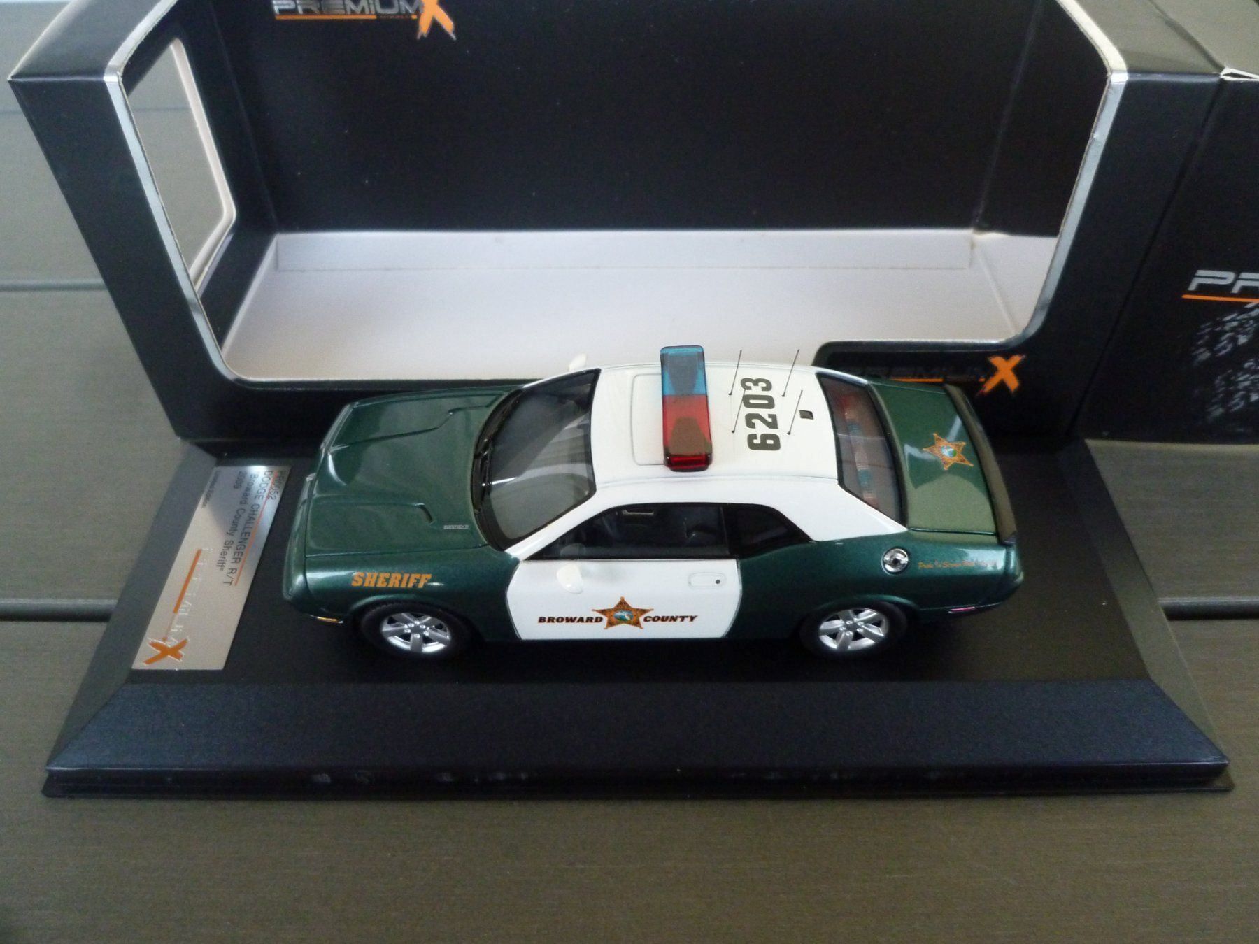 Modellini d'auto: Dodge Challenger R/T  (Sheriff 2009) – Nuovo e nell'imballaggio originale da Flawil venduto da Imperiosud 4
