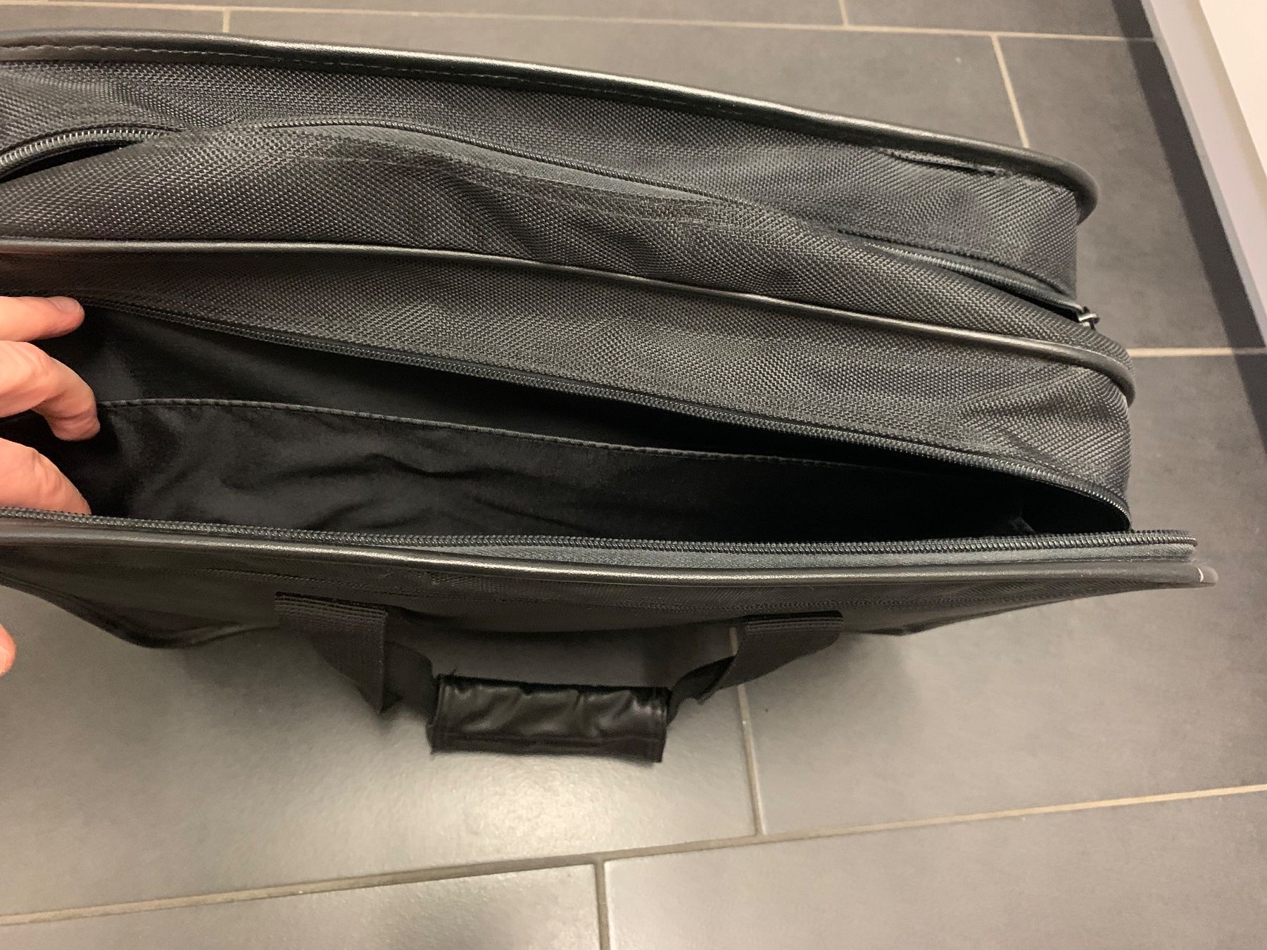 Borse: Monolith Laptoptasche - Top Zustand! – Nuovo (secondo la descrizione) da Uitikon Waldegg venduto da Tinkki 4
