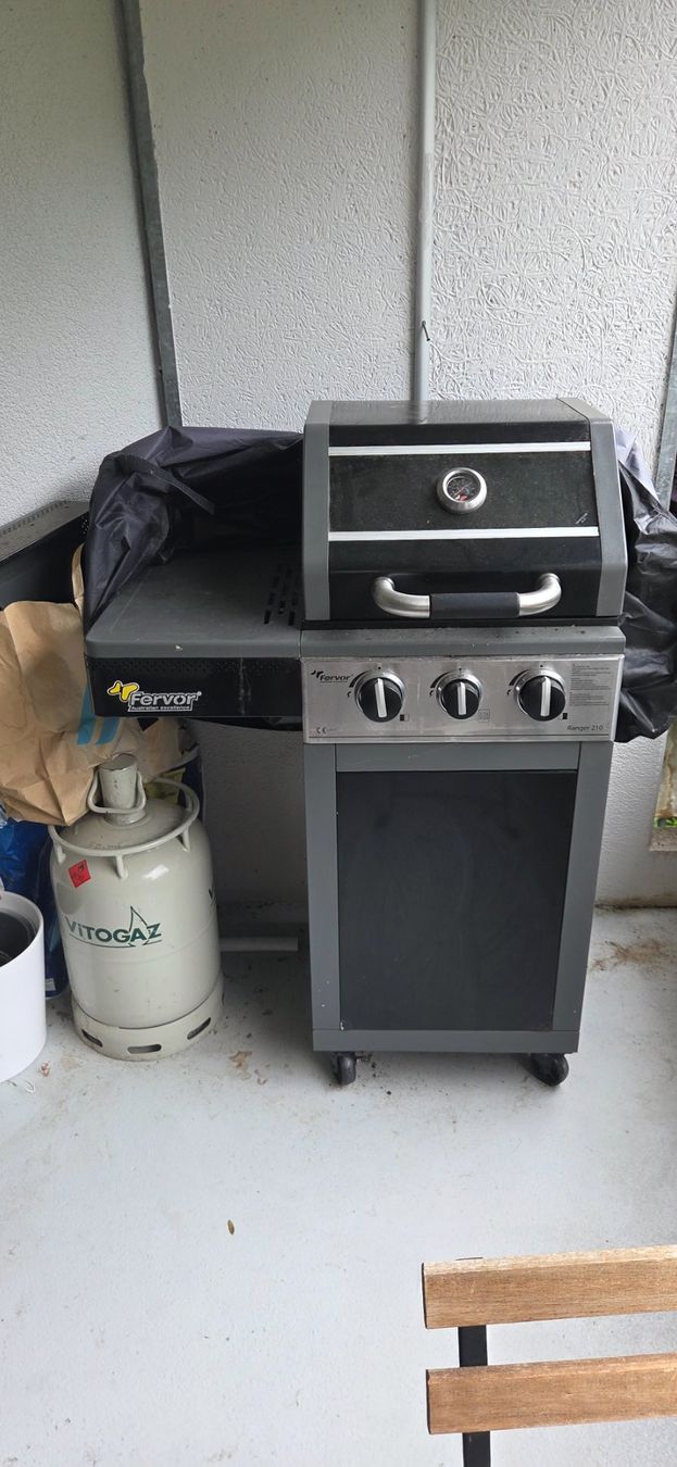 Grills: Gas Grill Fervor Ranger 210 – Gebraucht aus Horgen von e_bengo