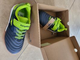 Chaussures de gym neuves