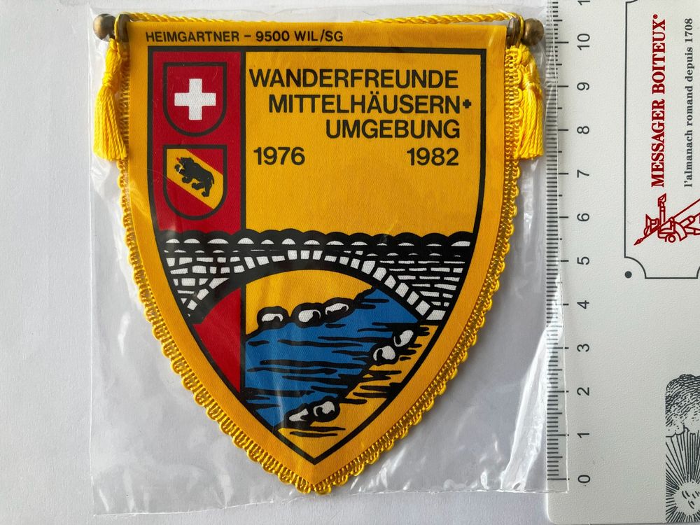 Ancien fanion Grindelwald first (Gebraucht) in Delémont für CHF 1.5